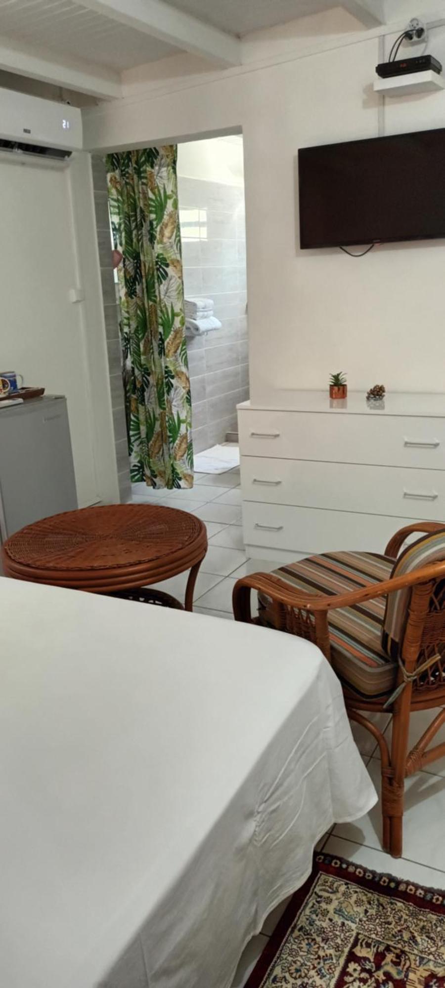 Chambre Climatisee Bouillante Buitenkant foto
